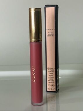Gucci Rouge à Lèvres Liquide Mat Cornelia Pink 413